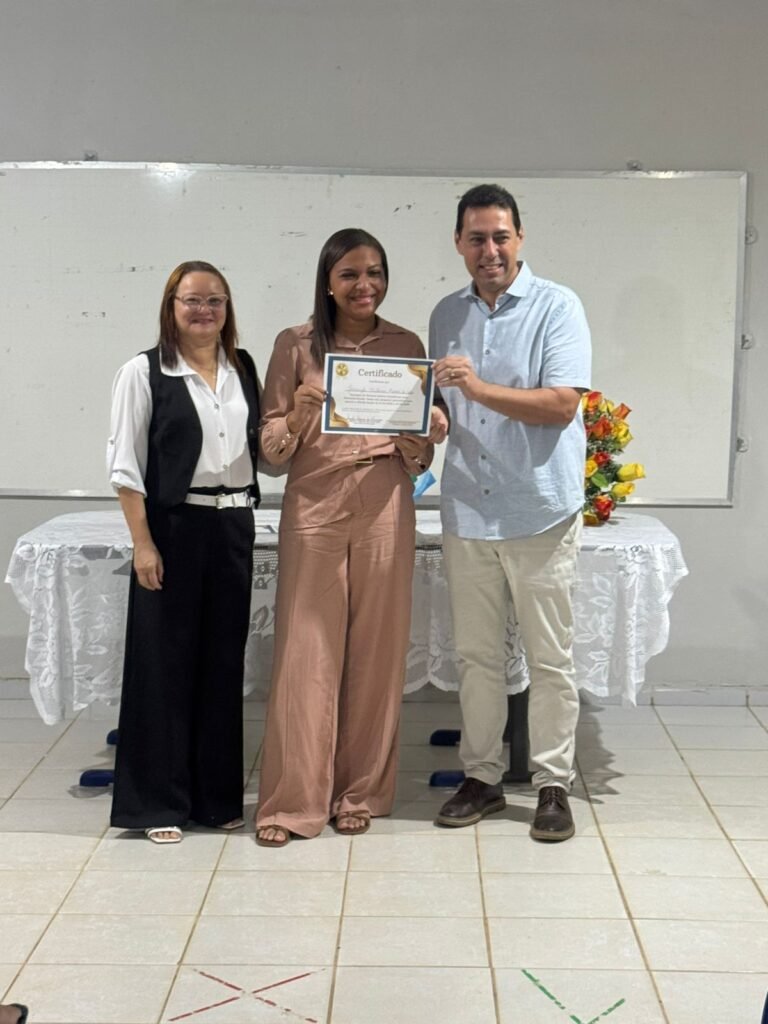 Novos Gestores Escolares Recebem As Boas Vindas Do Prefeito De Lucena, Léo Bandeira, Em Cerimônia Ocorrida No Centro De Capacitação
